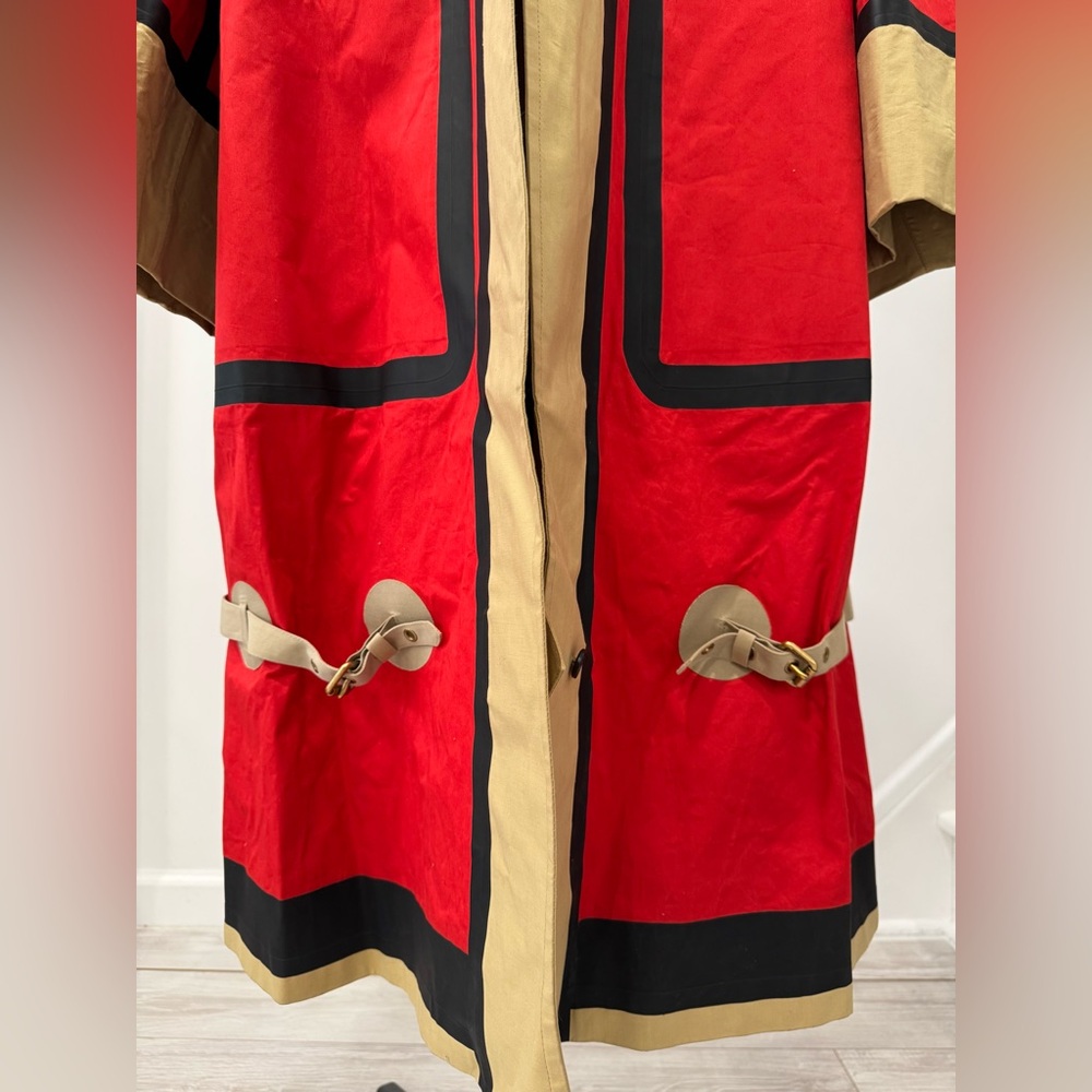 BURBERRY Bonded Cotton Oversized Seam-sealed Car Coat In Red/beige - Picture 8 of 16